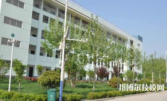 獻(xiàn)縣中等專業(yè)學(xué)校2021年報(bào)名條件、招生要求、招生對(duì)象