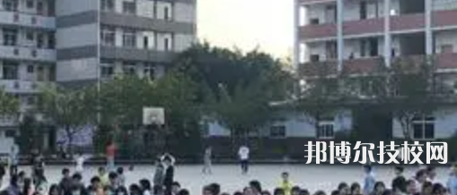 瀘州天宇中等職業(yè)技術(shù)學(xué)校2021年招生辦聯(lián)系電話