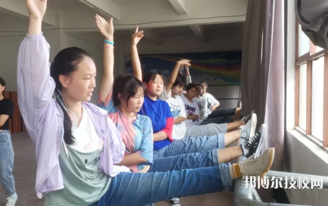 黔西南英才職業(yè)技術(shù)學校網(wǎng)站網(wǎng)址