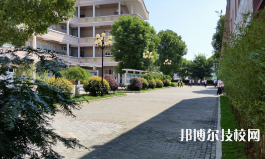 龍灣區(qū)職業(yè)技術(shù)學(xué)校教育集團(tuán)5