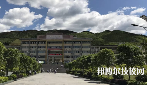 天柱縣中等職業(yè)學(xué)校2022年招生錄取分?jǐn)?shù)線