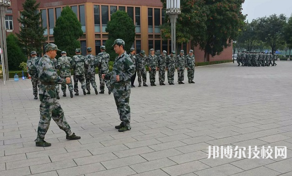 承德科技管理工程學(xué)校2022年招生辦聯(lián)系電話