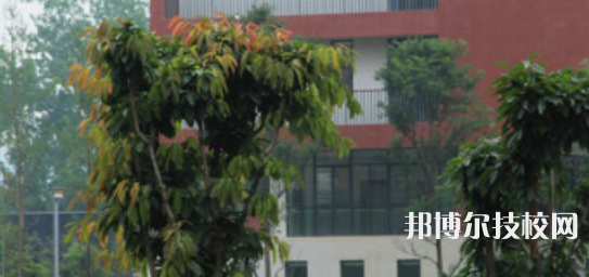 成都市恒輝技工學(xué)校2022年招生辦聯(lián)系電話