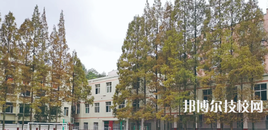 成都市恒輝技工學(xué)校地址在哪里