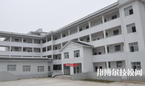 施秉中等職業(yè)技術(shù)學(xué)校2022年學(xué)費(fèi)、收費(fèi)多少