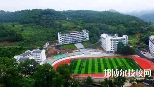 鎮(zhèn)遠(yuǎn)中等職業(yè)學(xué)校2022年招生辦聯(lián)系電話
