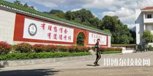 瀘州合江福寶職業(yè)中學2022年報名條件、招生要求、招生對象