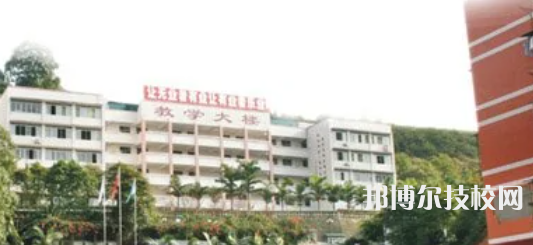 瀘州江南職業(yè)中學(xué)校2022年招生簡(jiǎn)章