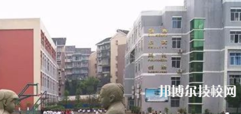 瀘州江南職業(yè)中學(xué)校2022年招生辦聯(lián)系電話