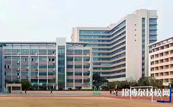 保定明星汽車工程學(xué)校2022年報(bào)名條件、招生要求、招生對(duì)象