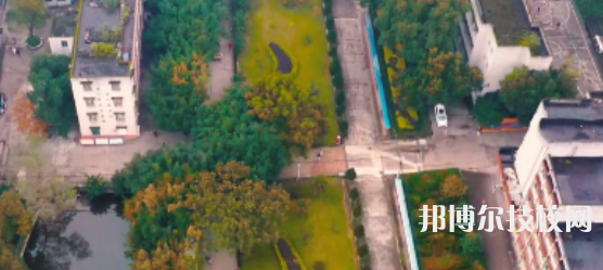 西南醫(yī)科大學(xué)護(hù)理學(xué)院附屬衛(wèi)生學(xué)校怎么樣、好不好