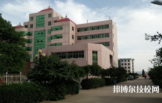 保定工業(yè)學校2022年招生錄取分數線
