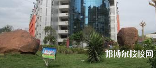 古藺職業(yè)高級中學校2022年有哪些專業(yè)