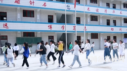 黔東南州凱旋工業(yè)學(xué)校2022年學(xué)費(fèi)、收費(fèi)多少