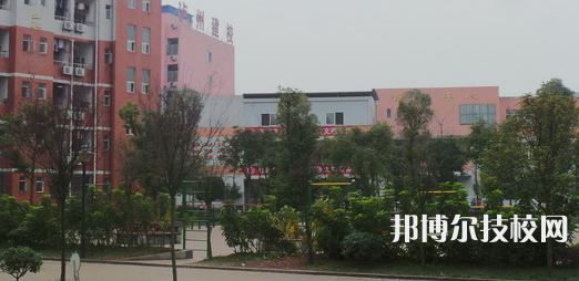 四川瀘縣建筑職業(yè)中專學(xué)校2022年宿舍條件