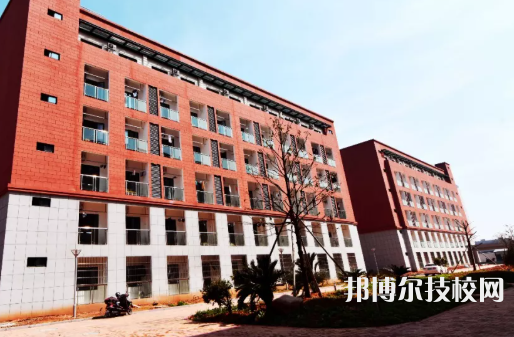 三門(mén)縣職業(yè)中等專業(yè)學(xué)校3