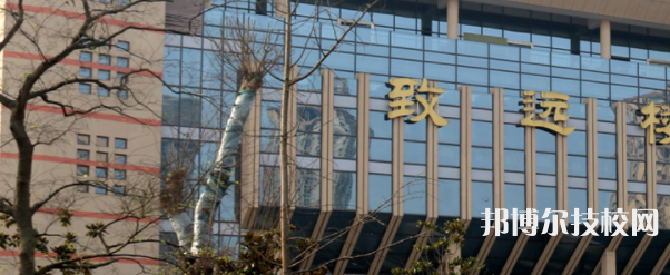 瀘州職業(yè)技術(shù)學(xué)校網(wǎng)站網(wǎng)址