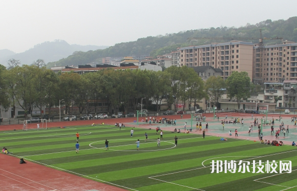 邯鄲糧食中專學(xué)校2022年招生辦聯(lián)系電話