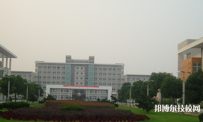邯鄲旅游外事中等專業(yè)學校網(wǎng)站網(wǎng)址
