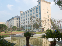浙江衢州工商學(xué)校2023年網(wǎng)站網(wǎng)址