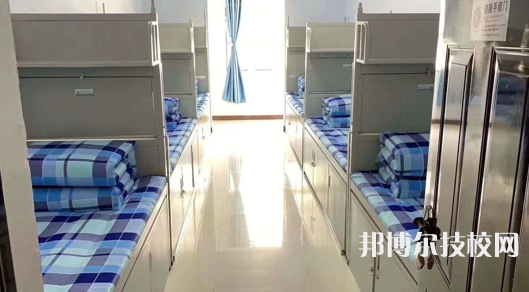 邯鄲科實(shí)中等專業(yè)學(xué)校2022年宿舍條件