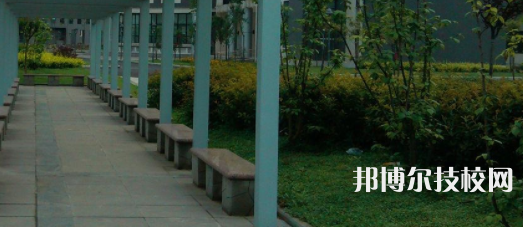 德陽慶玲機(jī)械電子工業(yè)學(xué)校2022年學(xué)費、收費多少