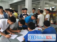 李偉強(qiáng)職業(yè)技術(shù)學(xué)校2023年招生辦聯(lián)系電話