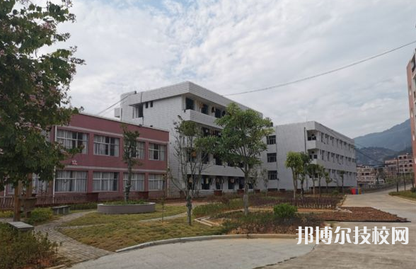 邯鄲第一財經(jīng)學(xué)校2022年報名條件、招生要求、招生對象