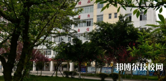 廣漢職業(yè)中專學校2022年招生錄取分數(shù)線
