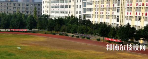 廣漢職業(yè)中專學(xué)校地址在哪里