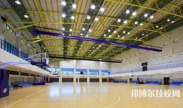 秦皇島藝新舞蹈學校2022年學費、收費多少
