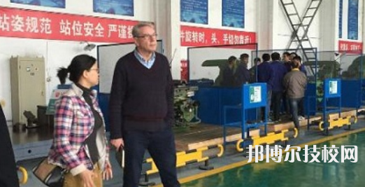 德陽中德工業(yè)技術(shù)學(xué)校2022年招生辦聯(lián)系電話