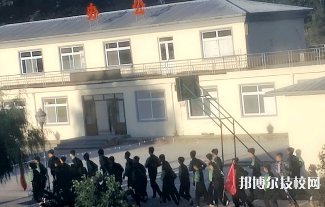 秦皇島現代經濟中等專業(yè)學校網站網址