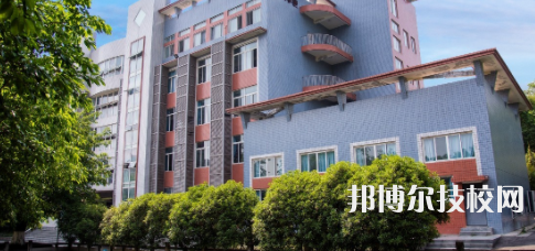 德陽通用電子科技學(xué)校地址在哪里