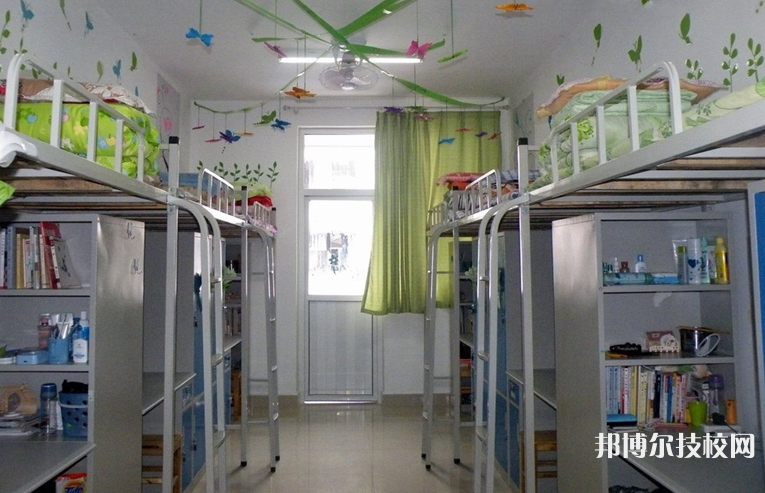河北機(jī)車技師學(xué)院2022年宿舍條件