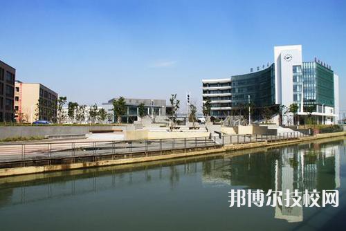 南寧城市管理職業(yè)技術(shù)學(xué)校2023年怎么樣、好不好