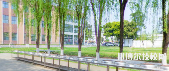 四川省成都市郫都區(qū)友愛職業(yè)技術(shù)學(xué)校2022年報(bào)名條件、招生要求、招生對象