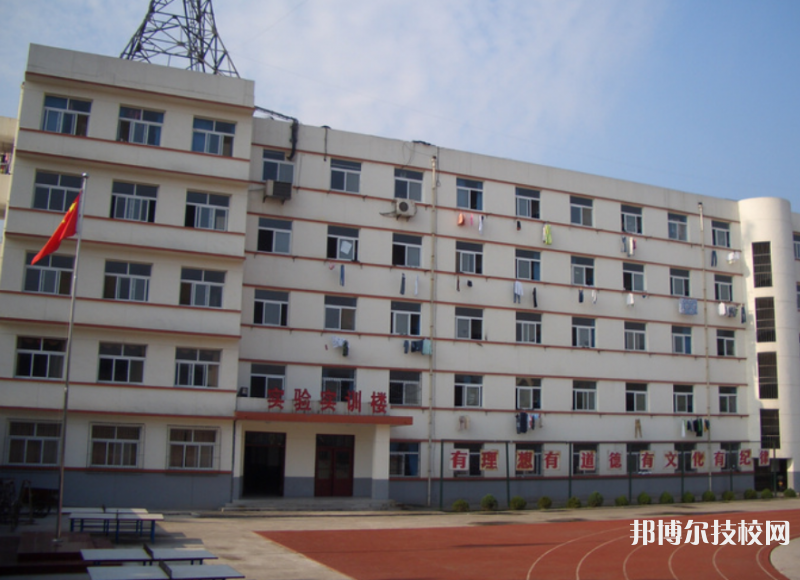 陜西第二商貿(mào)學(xué)校2023年招生辦聯(lián)系電話