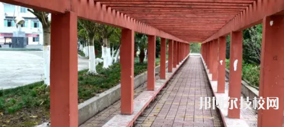 鹽亭職業(yè)技術(shù)學(xué)校2022年招生錄取分?jǐn)?shù)線