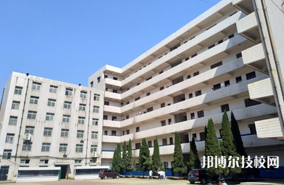 石家莊中美經(jīng)貿(mào)中等專業(yè)學(xué)校2022年招生辦聯(lián)系電話