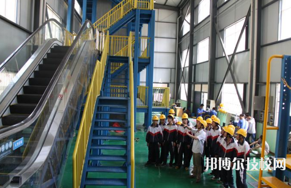 陜西建筑材料工業(yè)學(xué)校2023年有哪些專業(yè)