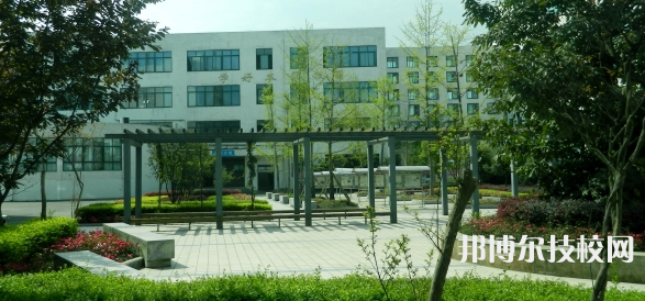 四川江油職業(yè)中學(xué)校網(wǎng)站網(wǎng)址