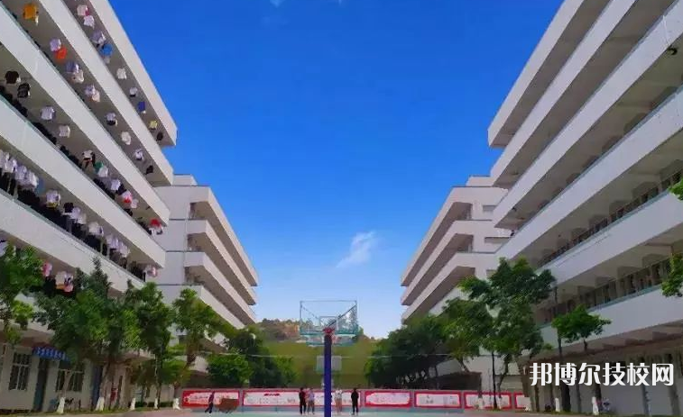 廣東潮州衛(wèi)生學(xué)校2022年報名條件、招生要求、招生對象