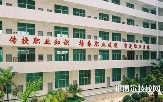 廣東潮州衛(wèi)生學(xué)校2022年有哪些專業(yè)