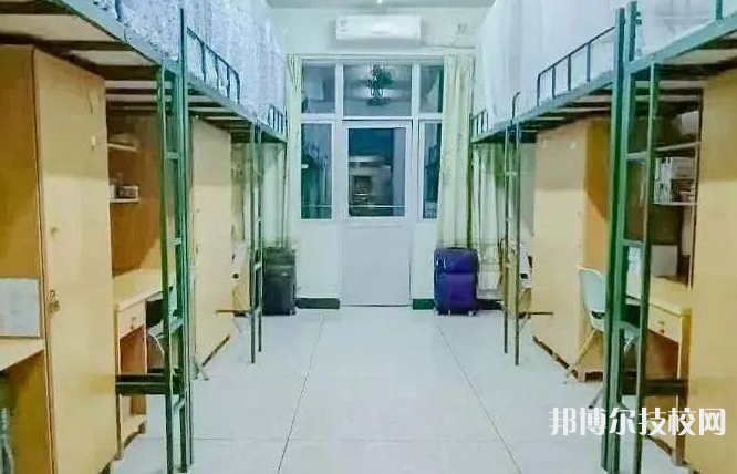 廣東潮州衛(wèi)生學(xué)校2022年宿舍條件