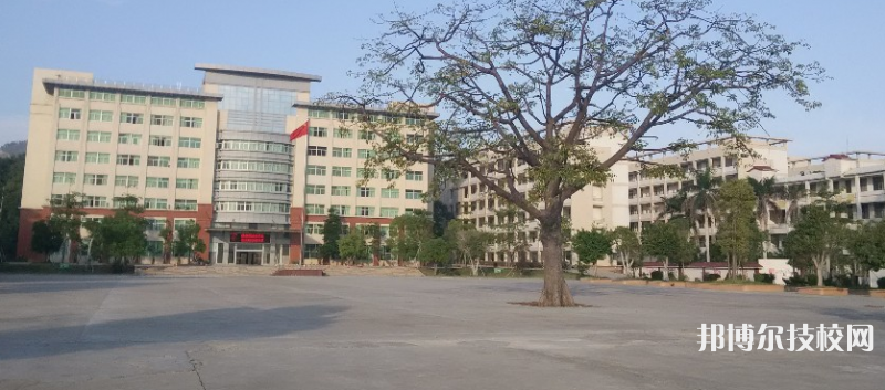 潮州職業(yè)技術(shù)學(xué)校2022年報名條件、招生要求、招生對象