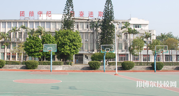 潮州職業(yè)技術(shù)學(xué)校網(wǎng)站網(wǎng)址