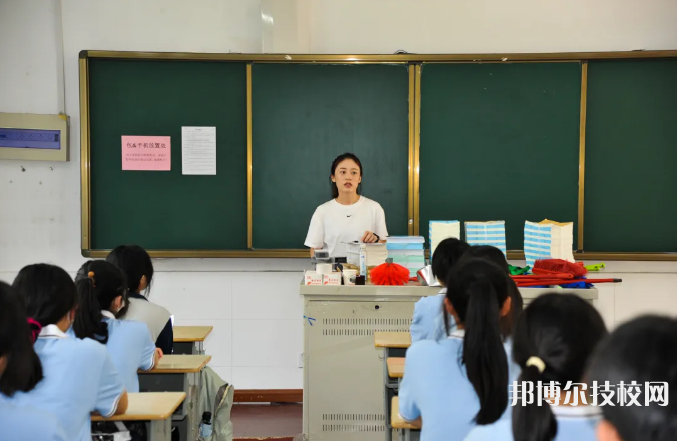江蘇吳江中等專業(yè)學(xué)校2022年報(bào)名條件、招生要求、招生對(duì)象