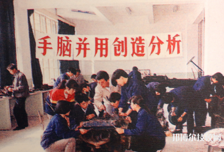 培黎石油學(xué)校2022年招生辦聯(lián)系電話