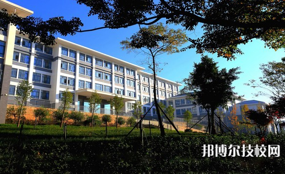 石家莊現(xiàn)代科技中等專業(yè)學(xué)校2022年招生辦聯(lián)系電話
